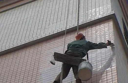 张家界市卫生间漏水维修公司分享下张家界市外墙防水的必要性。